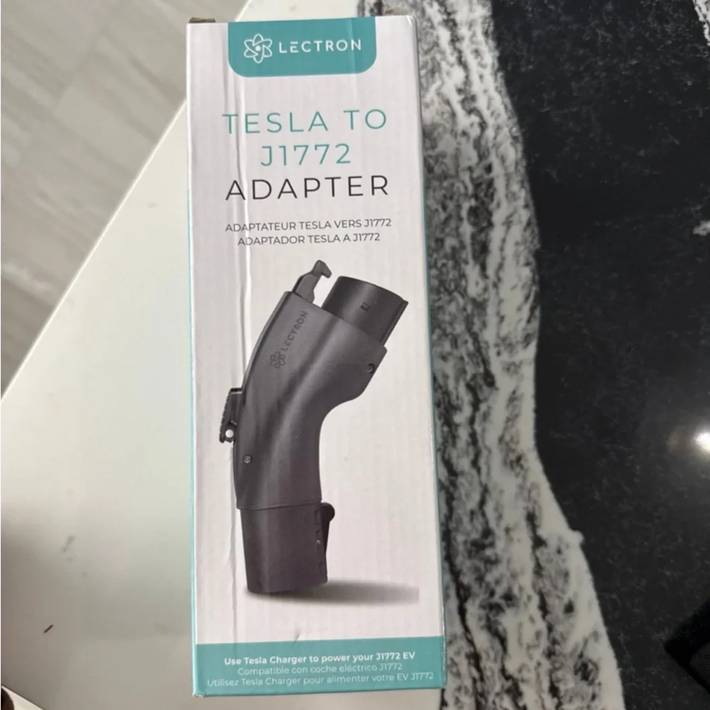 Tesla to J1772 Adapter - Black